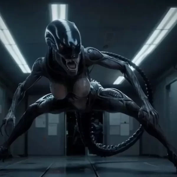 Intruder X – Full Video (alien)